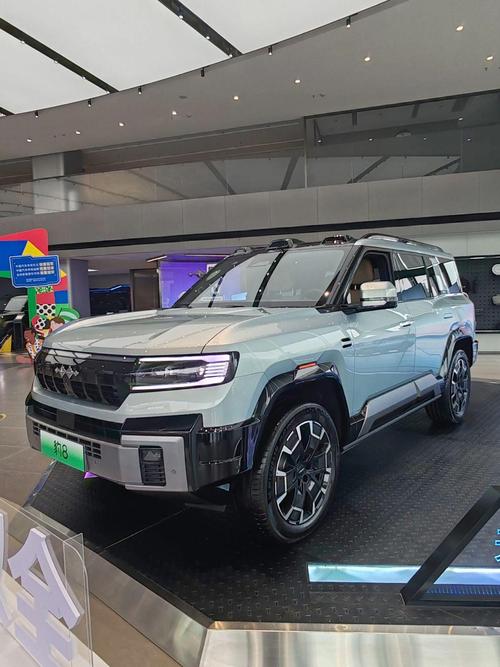 广州75比亚迪方程豹硬派越野的爆款，英菲尼迪35周年与你共成长